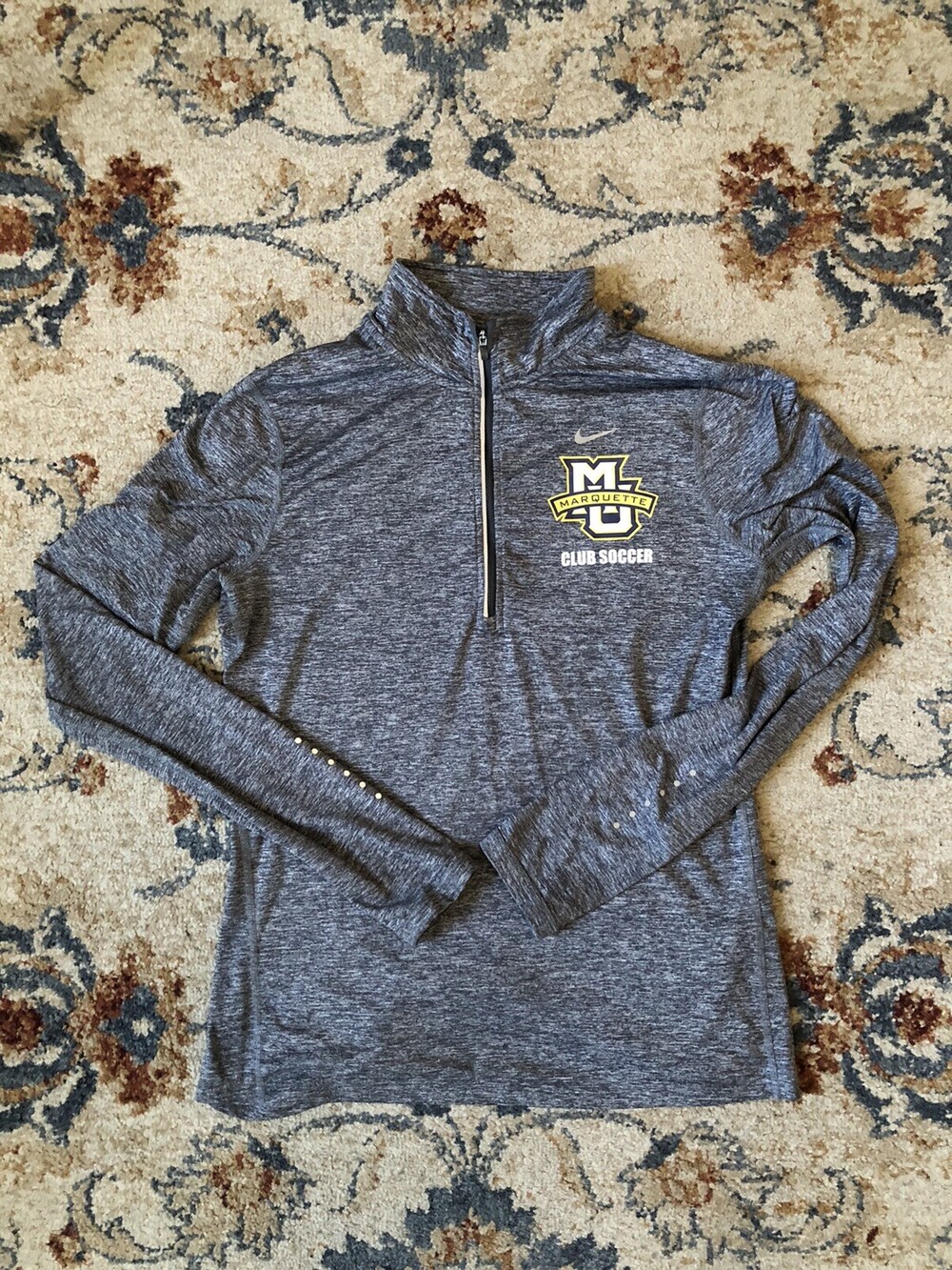 Marquette Woman’s Soccer Nike Dri Fit 1 /4 Zip Pullover Woman’s M Gray